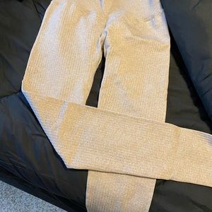 Cream ribbed leggings